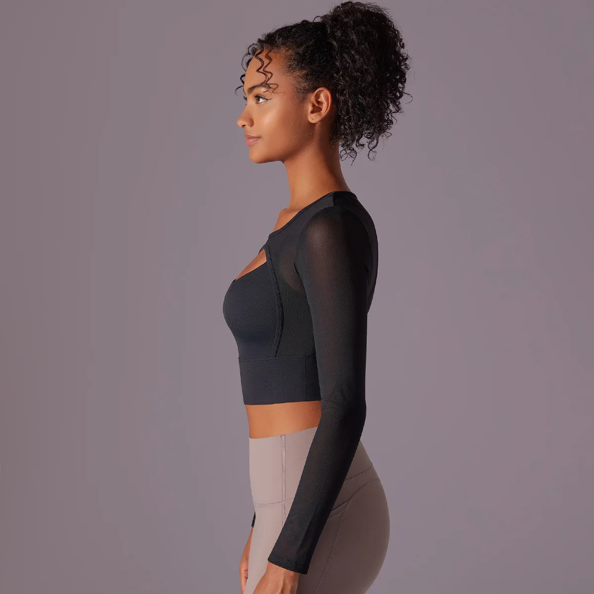 Haut de yoga et fitness manches longues en maille respirante bicolore ajustée pour femme