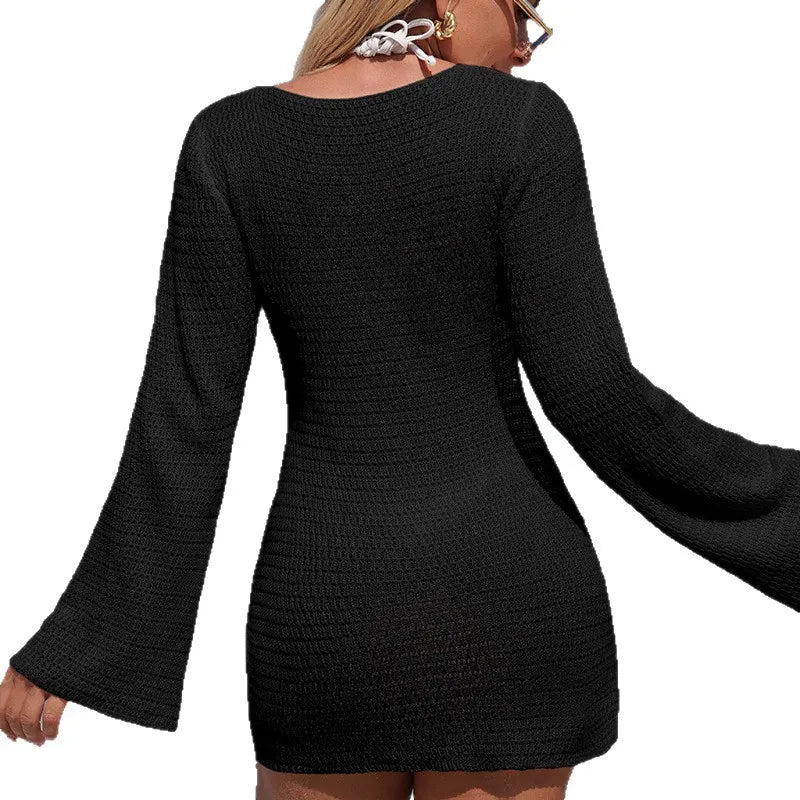 Robe de plage ajourée en maille à manches longues avec bijoux