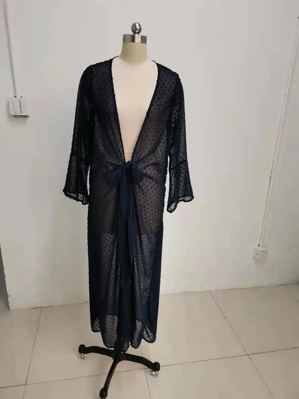 Robe de plage longue en dentelle transparente à volants pour femme, col V, manches longues, à enfiler par-dessus le maillot