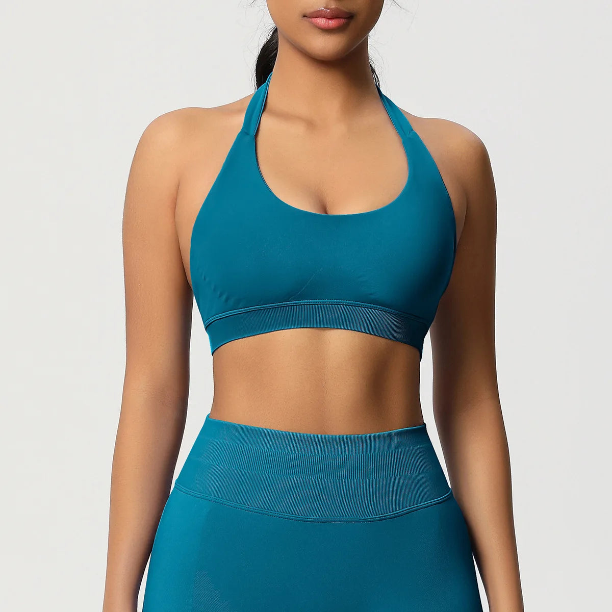 Brassière de sport dos nu sans coutures à col halter grande taille