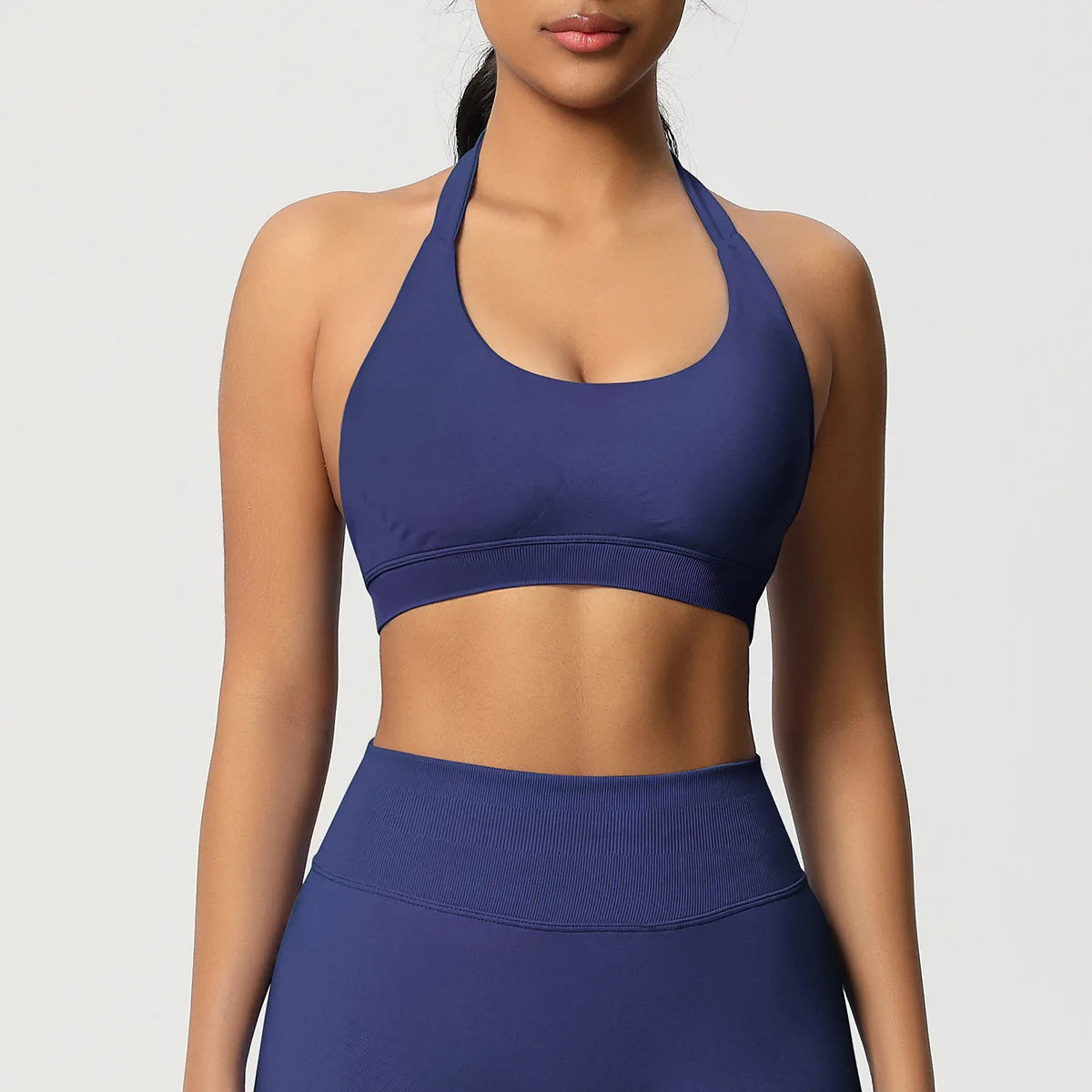 Brassière de sport dos nu sans coutures à col halter grande taille