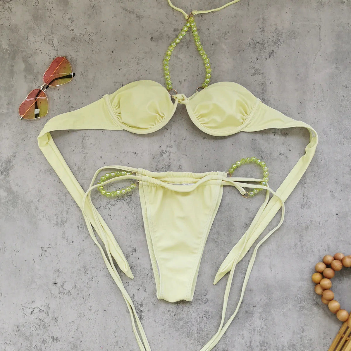 Maillot de bain une pièce push-up à col V – coupe flatteuse