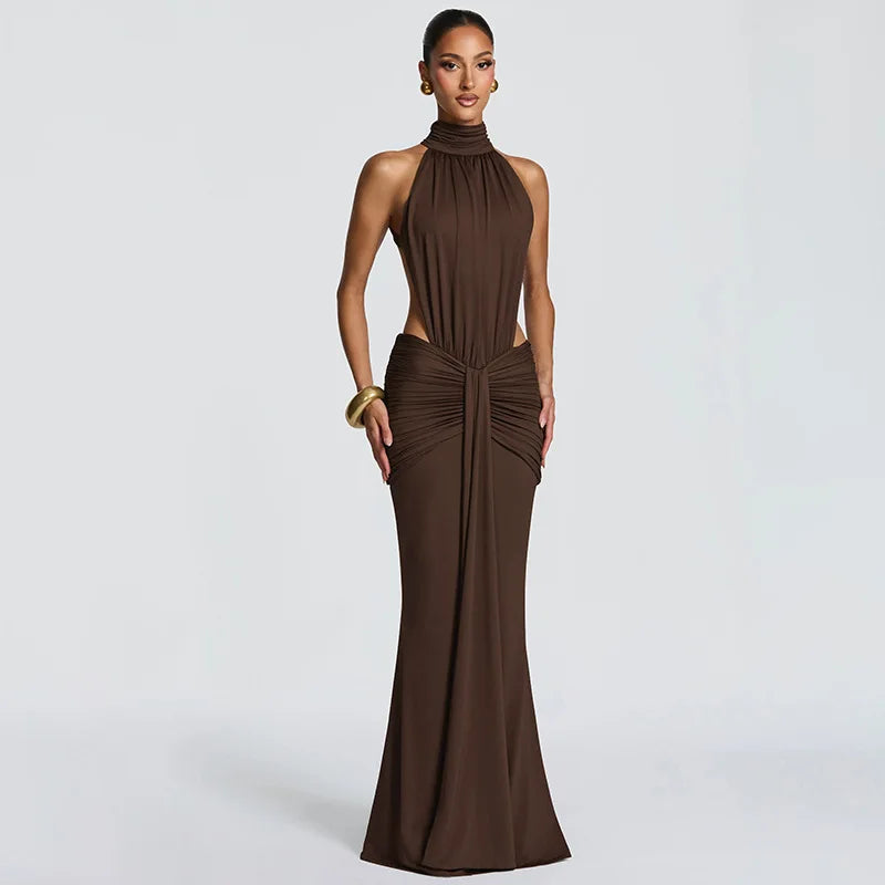 Elegantes langes Kleid mit hohem Kragen und Rückenausschnitt, ärmellos, einfarbig