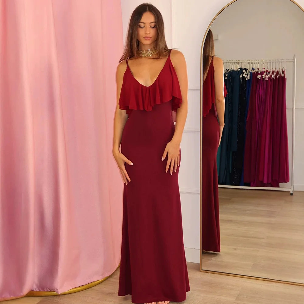 Robe longue maxi à fines bretelles, coupe élégante et volantée