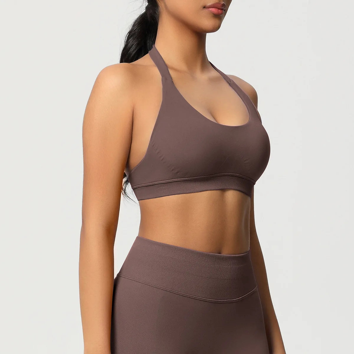 Brassière de sport dos nu sans coutures à col halter grande taille