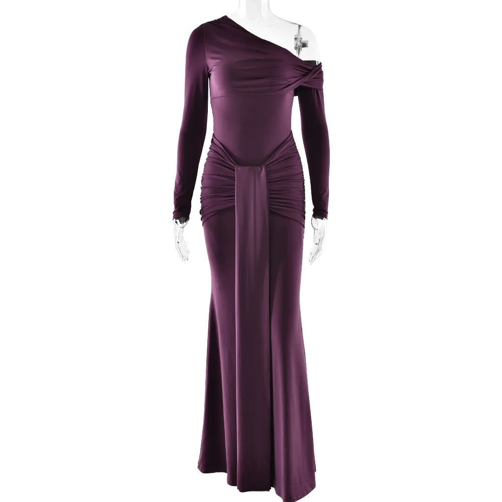 Robe longue maxi élégante à épaule dénudée et manches longues