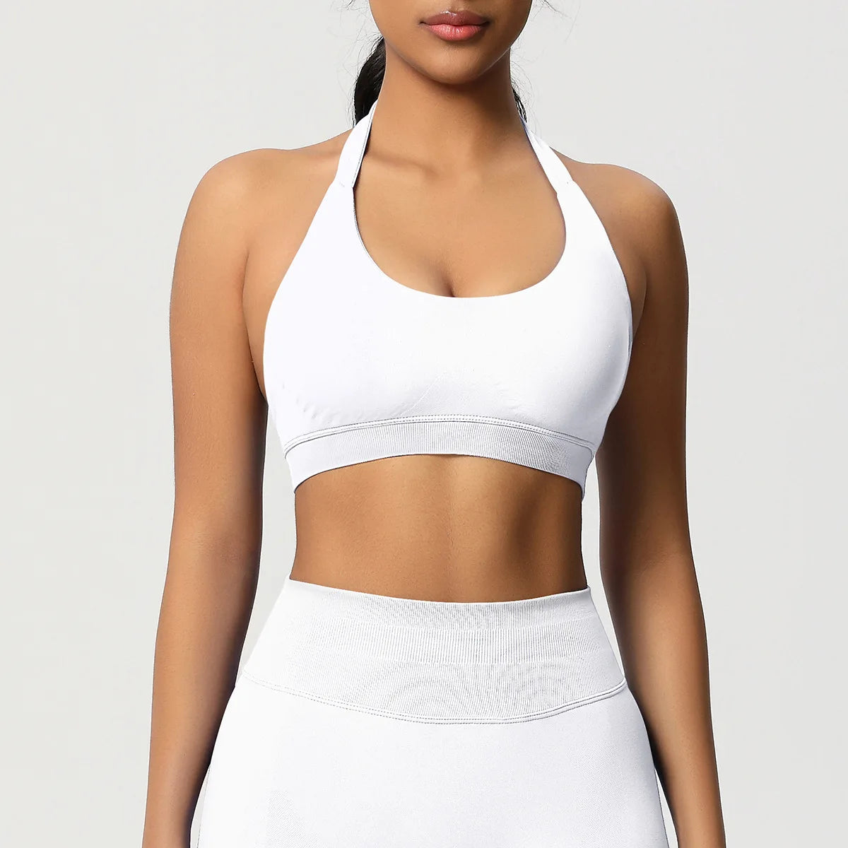 Brassière de sport dos nu sans coutures à col halter grande taille
