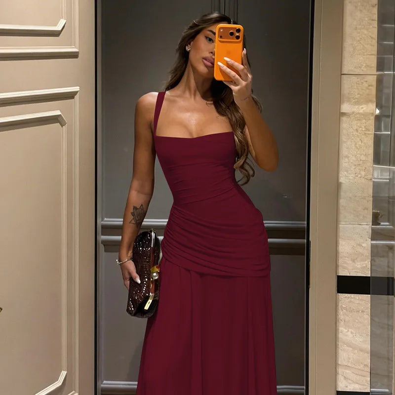 Robe longue moulante froncée dos nu à bretelles