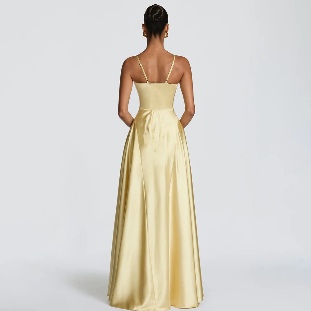 Robe longue moulante à fines bretelles pour femme