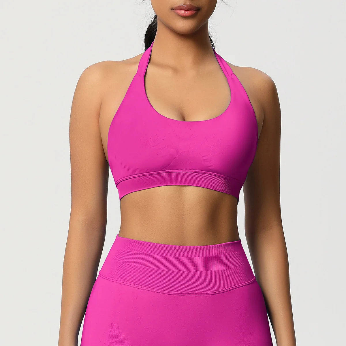 Brassière de sport dos nu sans coutures à col halter grande taille