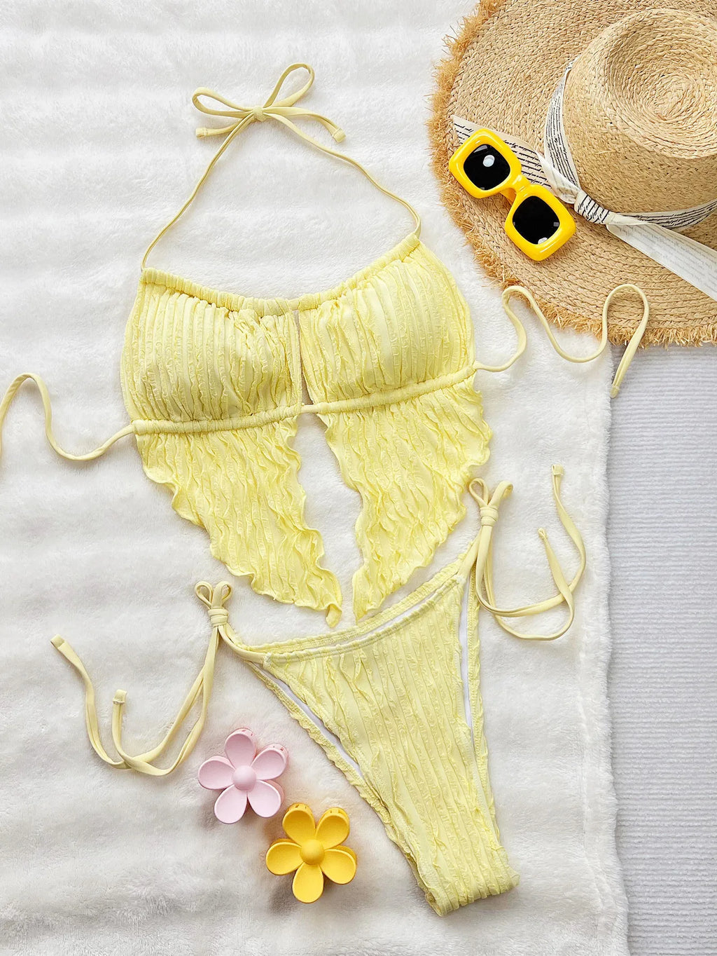 Ensemble bikini deux pièces halter dos nu et côtés noués - couleur unie