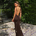 Robe longue élégante à fines bretelles et dos nu pour femme