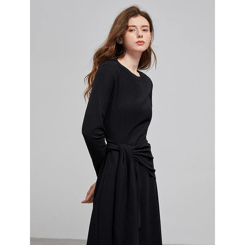 Robe femme mi‑mollet printemps/été coupe A à manches longues et ajourée