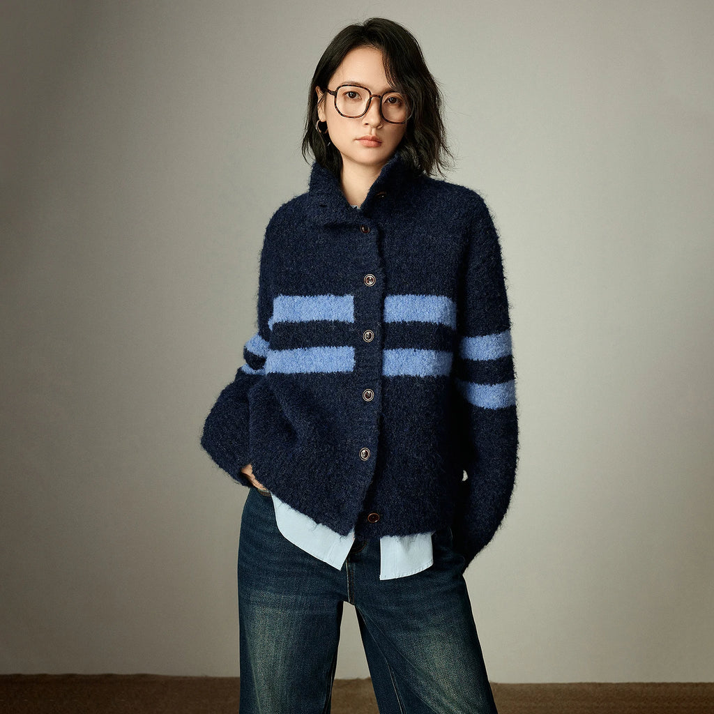 Cardigan Femme – Col Haut, Rayures Vintage, Laine Nuage
