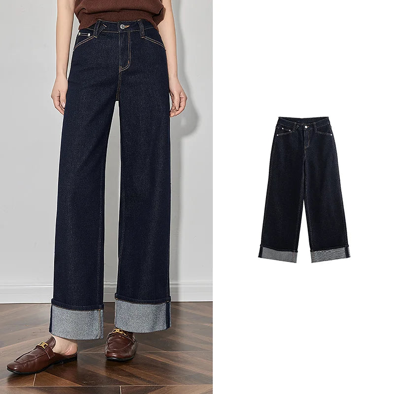 Jean femme coupe droite large avec ourlet retroussé