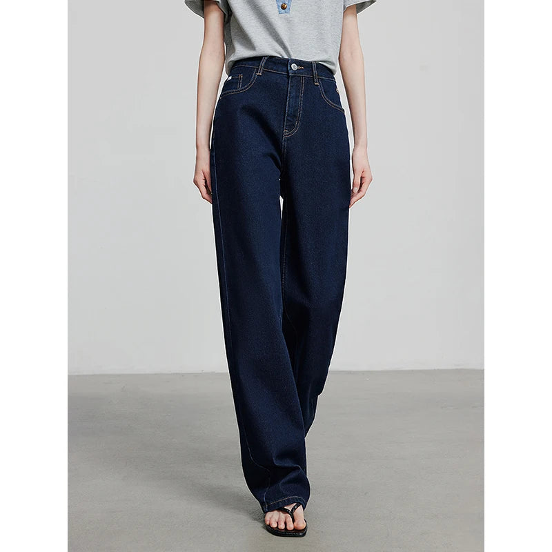 Jean femme taille mi-haute coupe large avec broderie