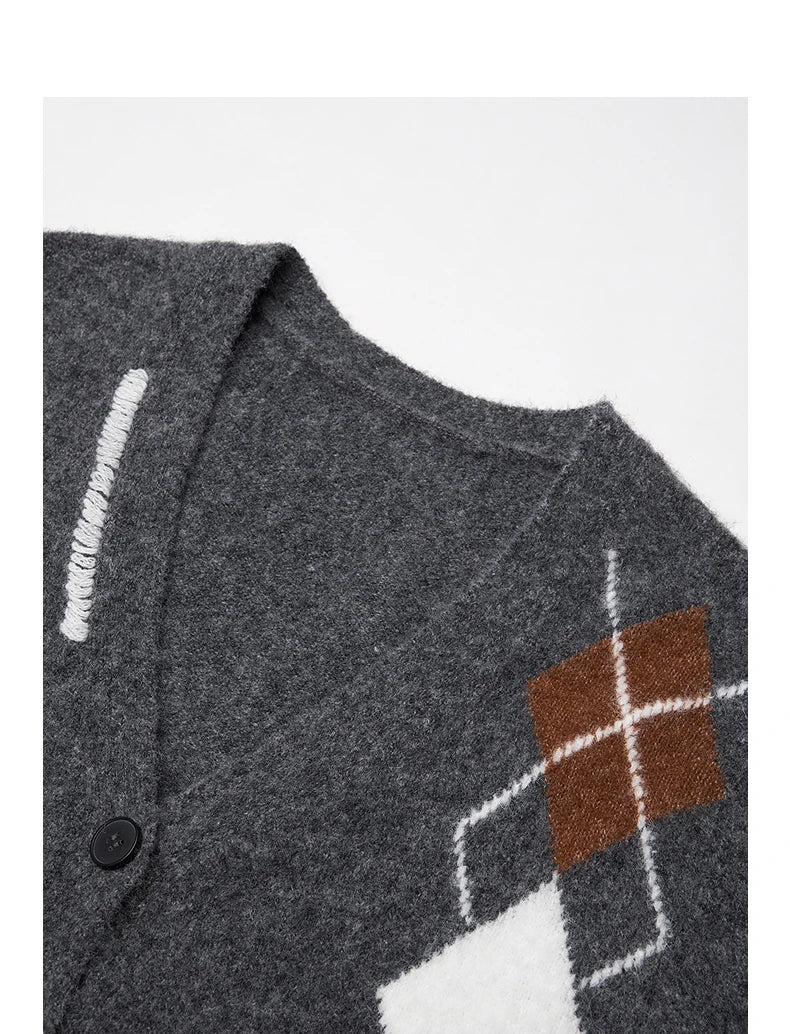 Cardigan Femme – Col V, Motif Carreaux, Boutonnage Simple, Tricot Gris