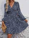 Kleid V-Ausschnitt, Laternenärmel, Mini, geraffte Taille