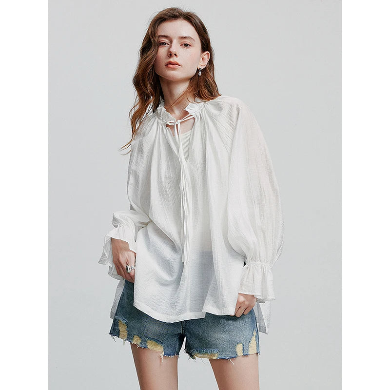 Women's long-sleeved blouse – V-neck