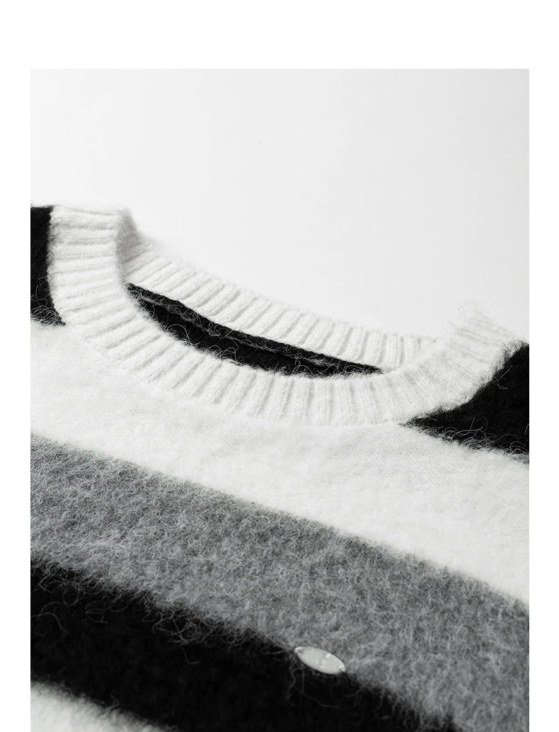 Pull Femme en Laine Mélangée – Col Rond, Rayures Noir & Blanc, Coupe Loose