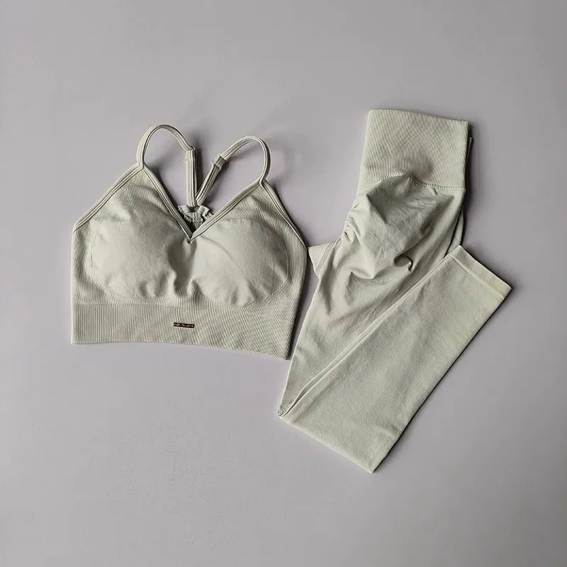 Ensemble de fitness femme seamless à col V, brassière de yoga et legging taille haute gainant