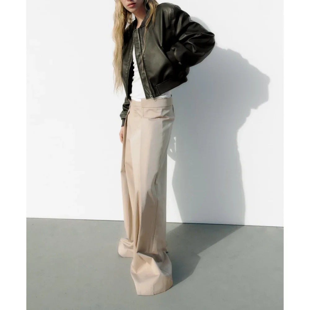 Elegant Long-Sleeved Bomber Jacket