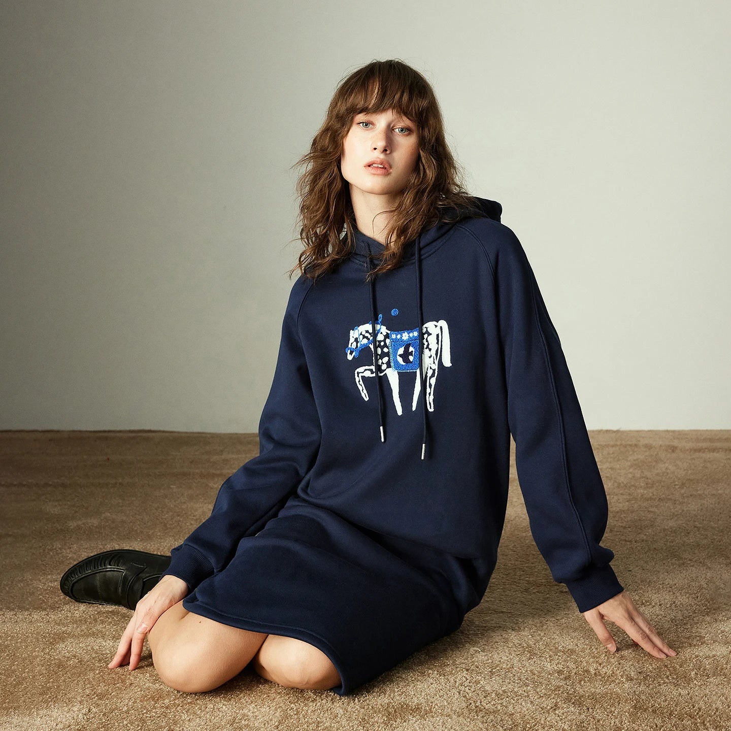 Women's Sweatshirt Dress – Hooded, Embroidered Horse, Soft Fleece Knit, Loose Fit, Mid-Length