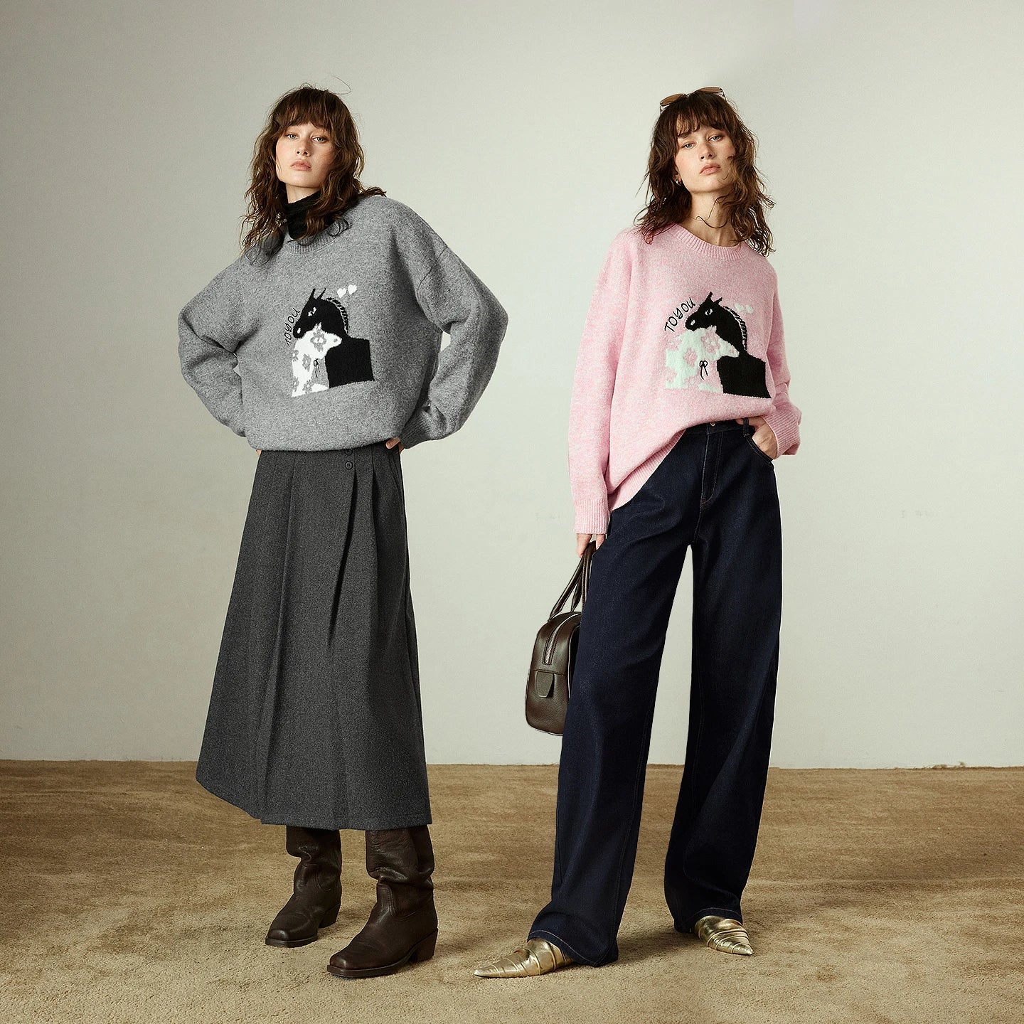 Pull Femme – Col Rond, Coupe Loose, Jacquard Cheval en Laine Mélangée