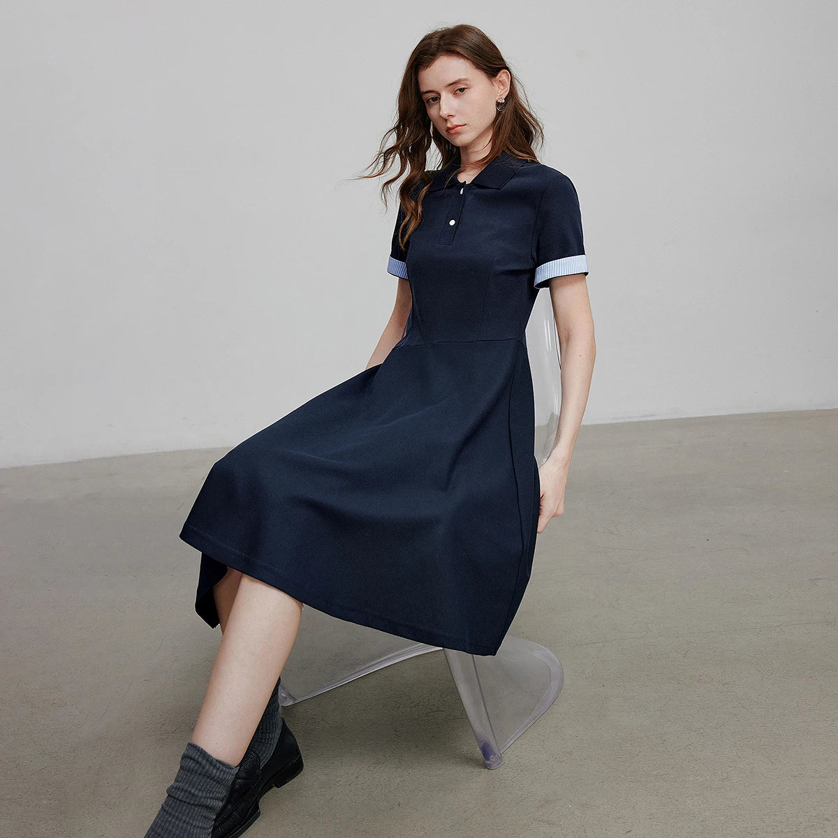 Women's short-sleeved polo-style dress