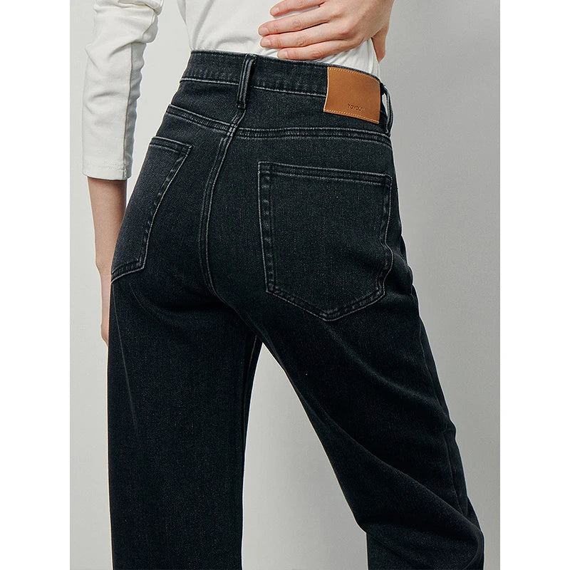 Jean femme taille haute coupe droite avec fente et boutons