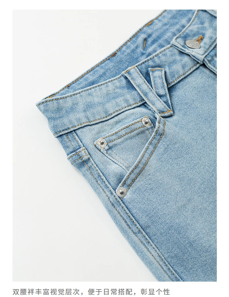 Jean femme coupe droite large avec ourlet retroussé