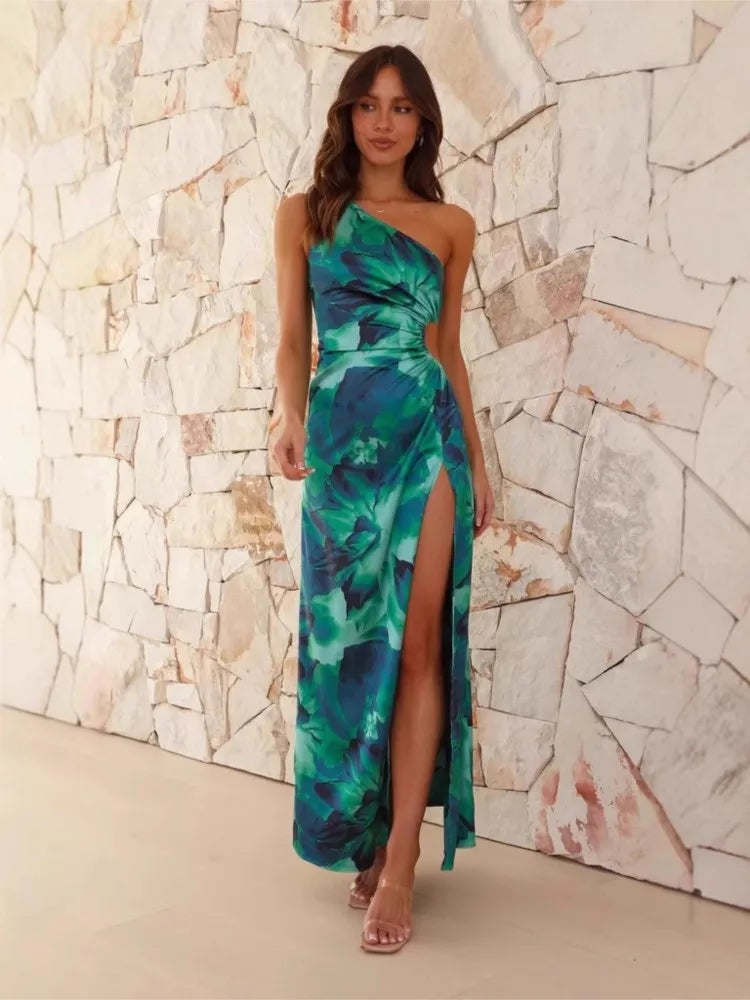 Robe Fleurie Élégante Col Diagonal, Épaule Dénudée, Coupe Slim