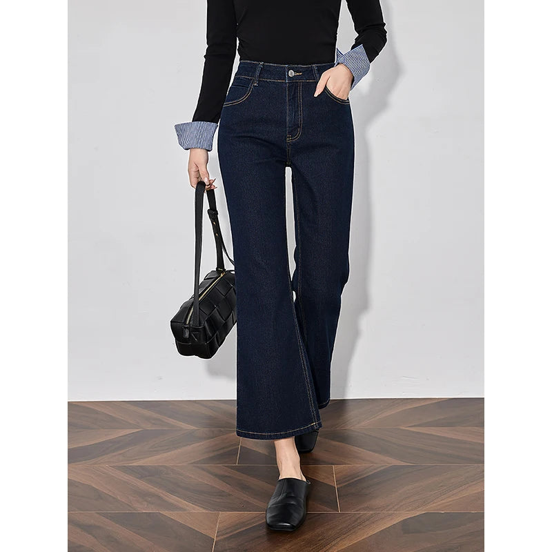 Jean femme coton coupe micro évasée style rétro