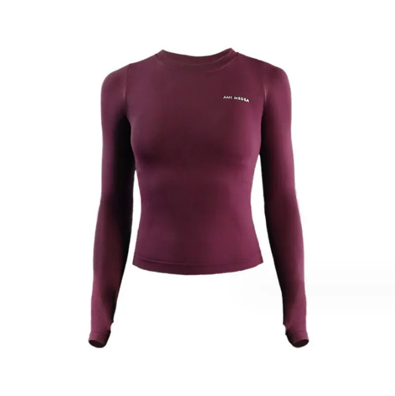 Long-sleeved sports t-shirt
