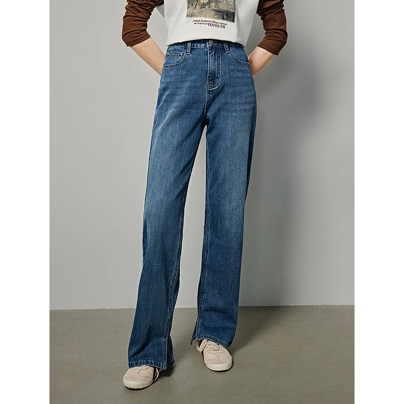 Jean femme taille haute coupe droite avec fente et boutons