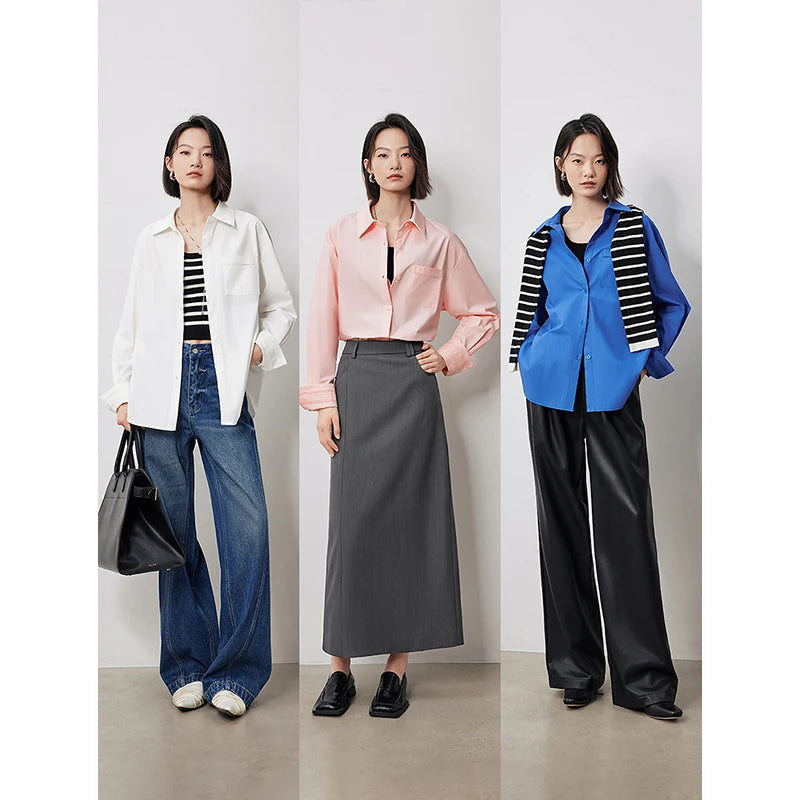 Plain women's shirt with pockets