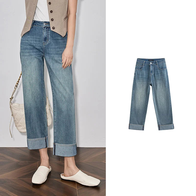 Jean femme coupe droite large longueur cheville avec ourlet retroussé
