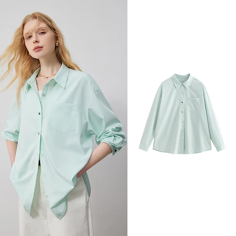 Women's plain shirt with classic collar