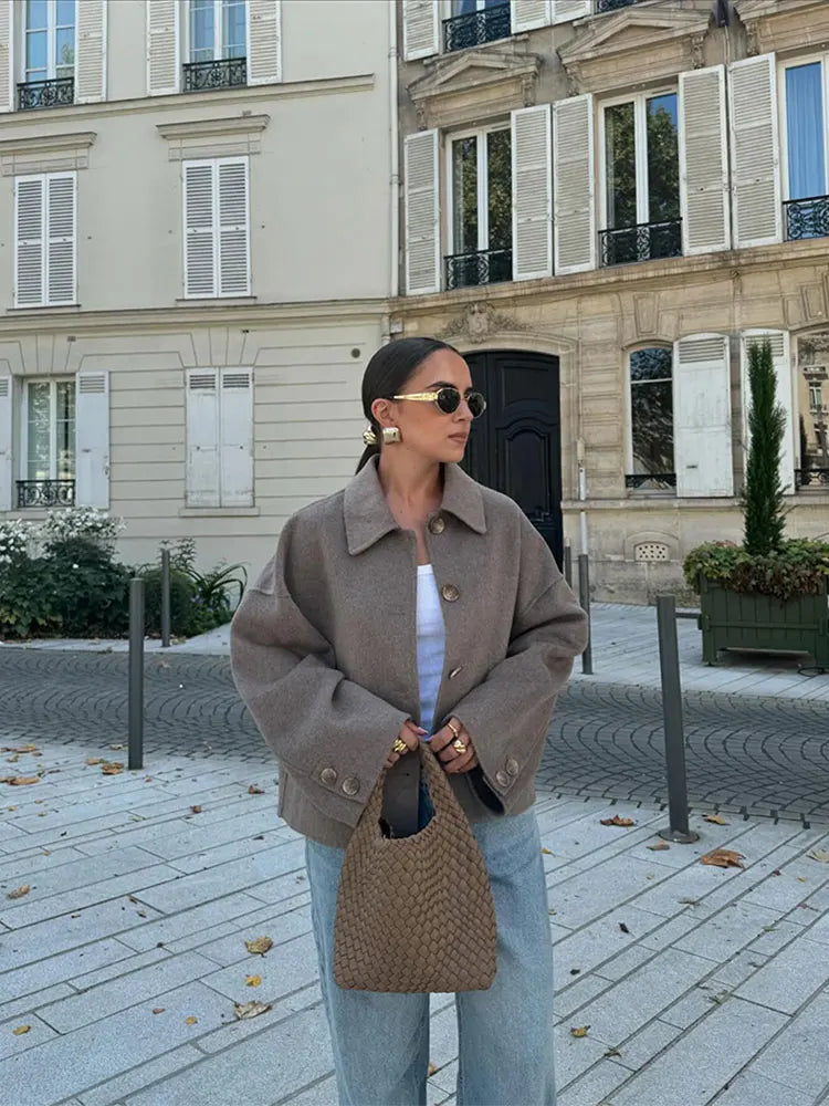 Veste courte en fausse fourrure à col rabattu pour femme