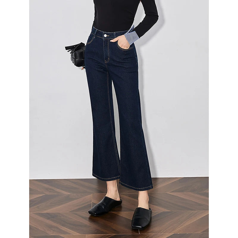 Jean femme coton coupe micro évasée style rétro