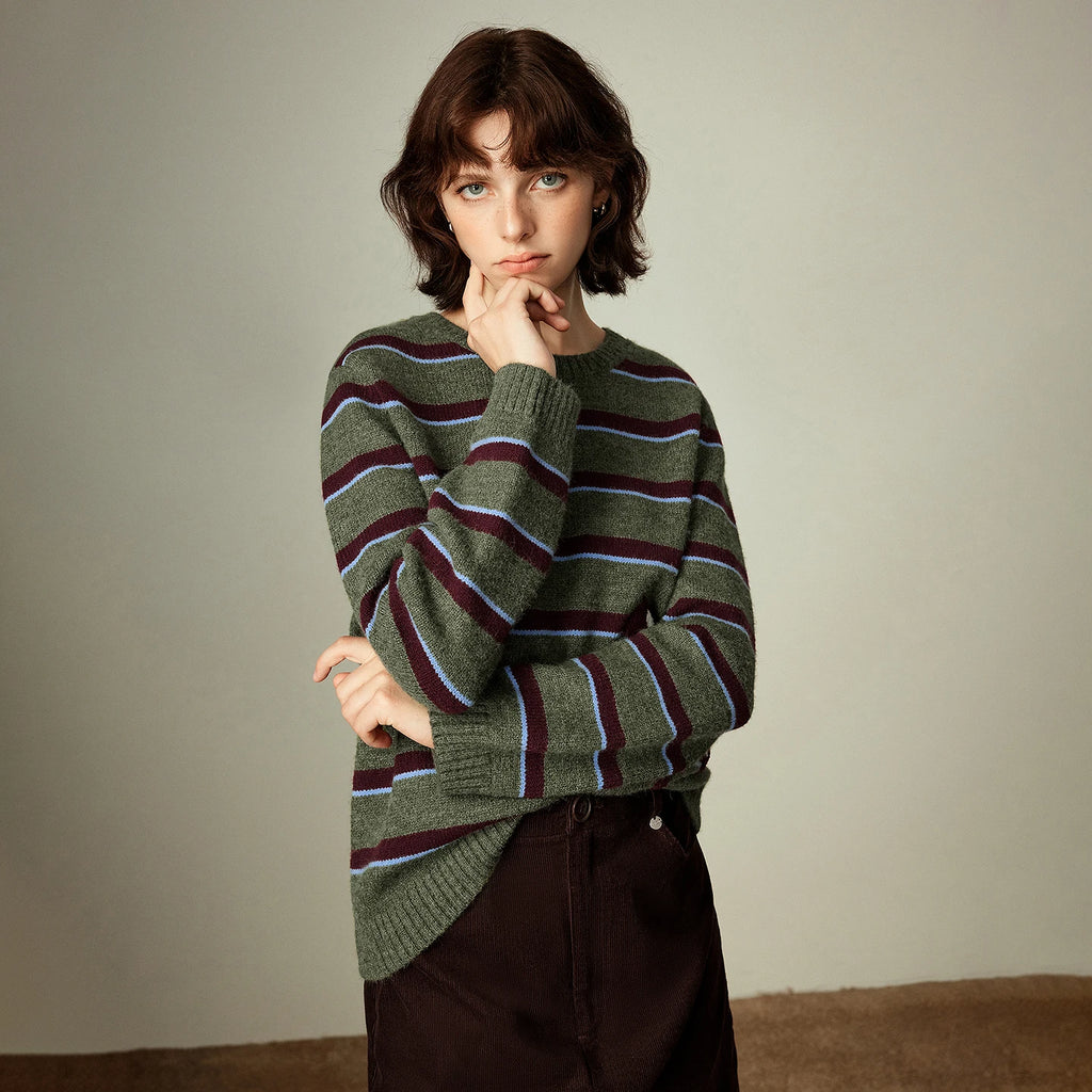 Vintage Damenpullover – Streifen & Stern- und Pferde-Stickerei, Rundhalsausschnitt