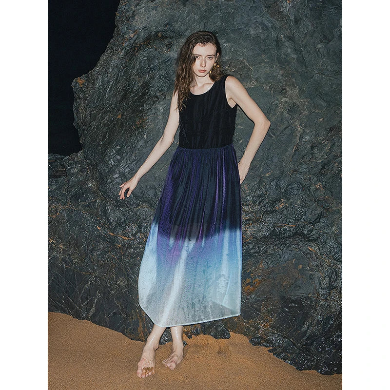 Elegant women's summer dress with a chic and feminine flowing cut