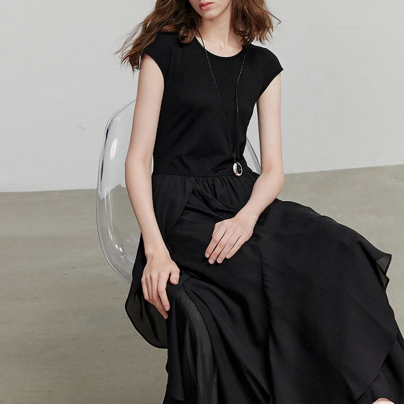 Women's short-sleeved summer dress, casual chic vacation style