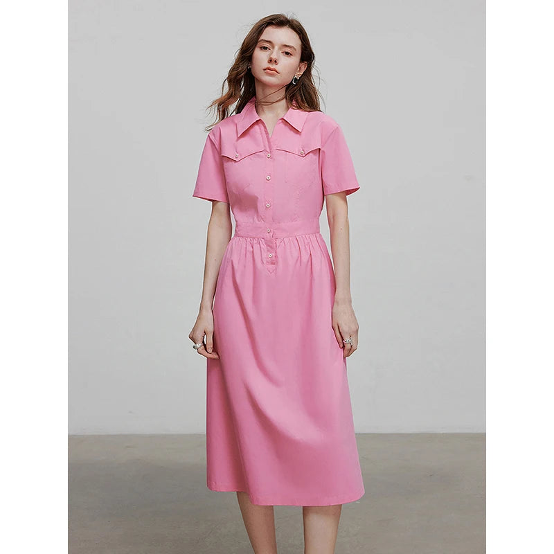 Robe femme élégante d’été coupe fluide chic et raffinée
