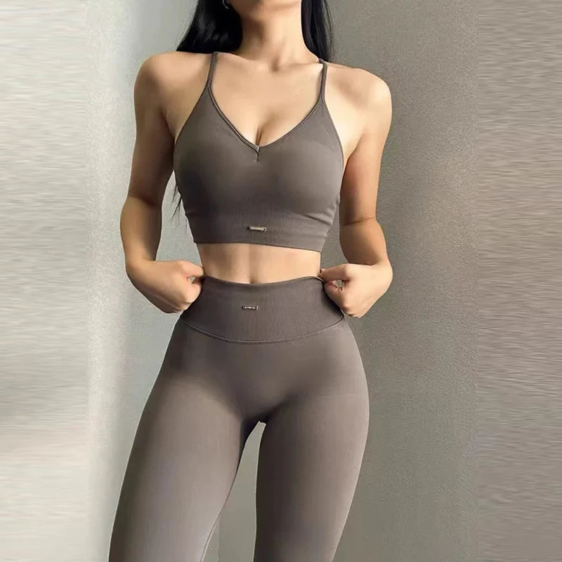 Ensemble de fitness femme seamless à col V, brassière de yoga et legging taille haute gainant