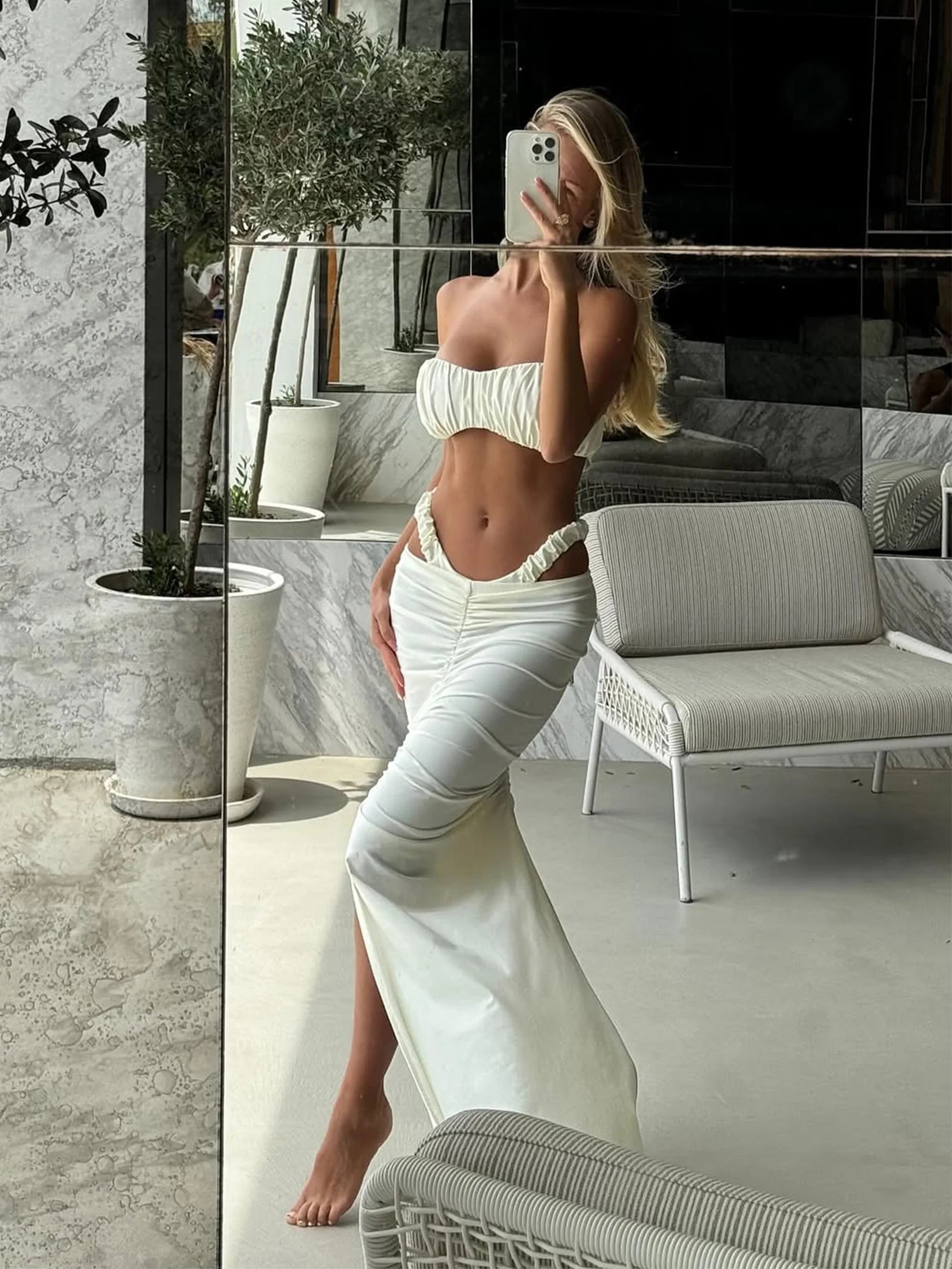 Bikini 3 Pièces à Bandeau Ruché Sans Bretelles Blanc - Ensemble Haute Coupe avec Jupe Maxi de Plage