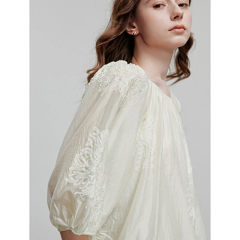 T-shirt femme manches 3/4 – broderie, style office lady