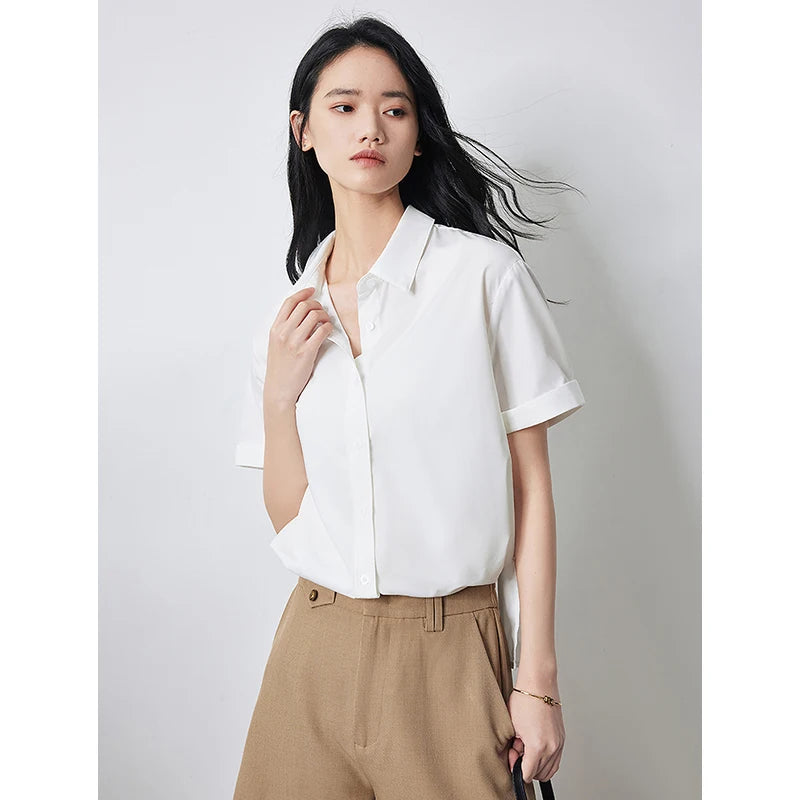 Women's short-sleeved shirt with a casual denim collar