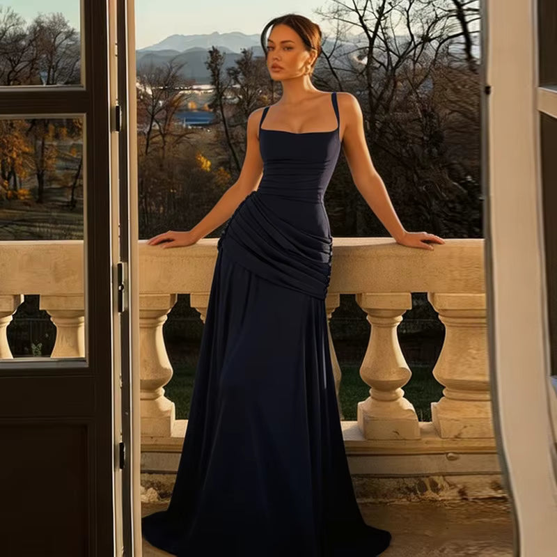 Robe longue moulante froncée dos nu à bretelles