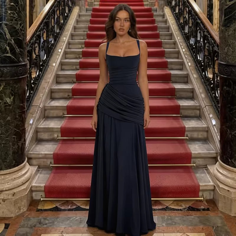 Robe longue moulante froncée dos nu à bretelles